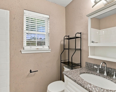 719 Kilpatrick Street - Photo Thumbnail 13