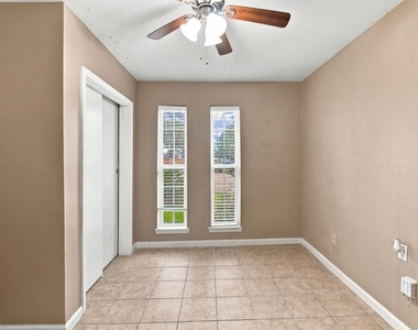 719 Kilpatrick Street - Photo Thumbnail 7