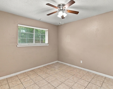 719 Kilpatrick Street - Photo Thumbnail 9