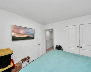 3016 Courtney Coral Lane - Photo Thumbnail 30