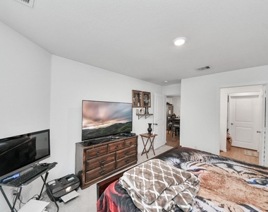 3016 Courtney Coral Lane - Photo Thumbnail 29