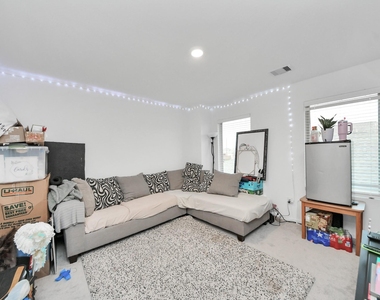 3016 Courtney Coral Lane - Photo Thumbnail 38