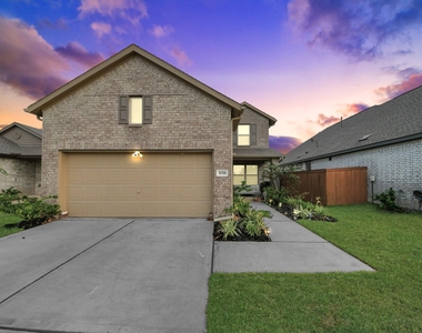 3016 Courtney Coral Lane - Photo Thumbnail 4