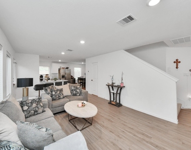 3016 Courtney Coral Lane - Photo Thumbnail 34