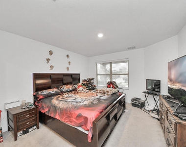 3016 Courtney Coral Lane - Photo Thumbnail 11