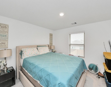 3016 Courtney Coral Lane - Photo Thumbnail 40