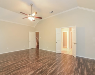 6517 Forest Park - Photo Thumbnail 7
