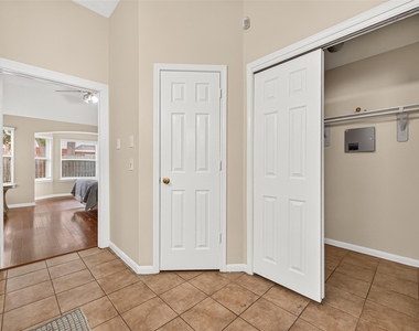 12207 Pamela Sue Court - Photo Thumbnail 16