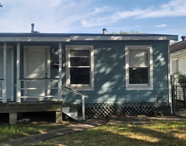 5318 Avenue P 1/2 - Photo Thumbnail 1