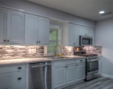 415 Perkins Avenue - Photo Thumbnail 14