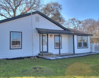 415 Perkins Avenue - Photo Thumbnail 3