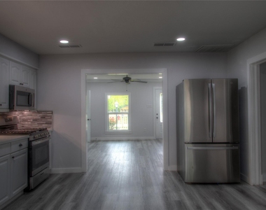 415 Perkins Avenue - Photo Thumbnail 33