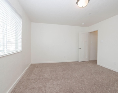 21155 Gosling Road - Photo Thumbnail 22