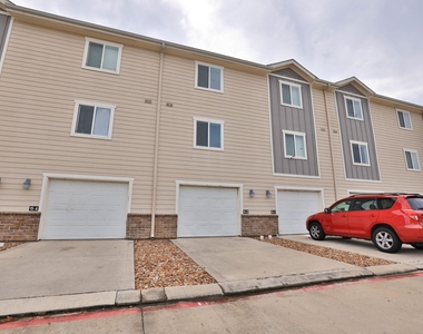 21155 Gosling Road - Photo Thumbnail 25