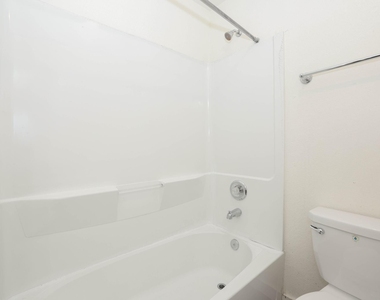 21155 Gosling Road - Photo Thumbnail 16
