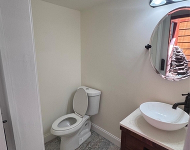4512 Dickson Street - Photo Thumbnail 28