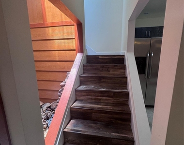 4512 Dickson Street - Photo Thumbnail 9