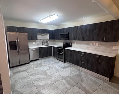 4512 Dickson Street - Photo Thumbnail 8