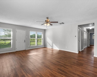 3206 Wavecrest Street - Photo Thumbnail 11
