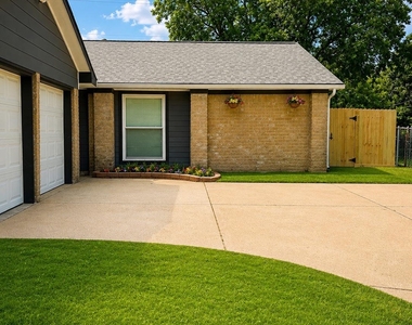 3206 Wavecrest Street - Photo Thumbnail 4