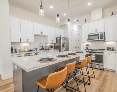 3505 Ennis Street - Photo Thumbnail 3