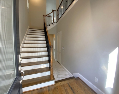 2711 Cohn Arbor Lane - Photo Thumbnail 1
