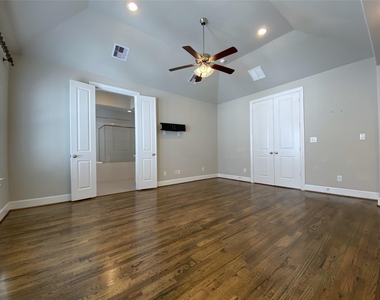 2711 Cohn Arbor Lane - Photo Thumbnail 26