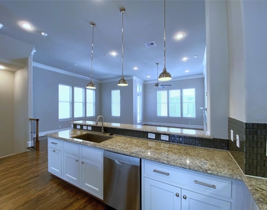 2711 Cohn Arbor Lane - Photo Thumbnail 18