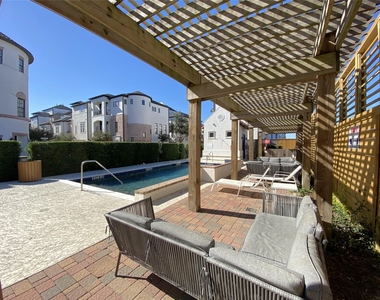 2711 Cohn Arbor Lane - Photo Thumbnail 40