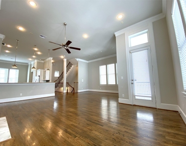 2711 Cohn Arbor Lane - Photo Thumbnail 12