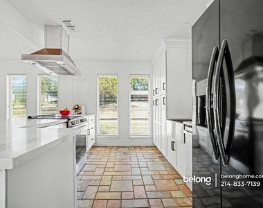 144 Sunset Dr - Photo Thumbnail 3