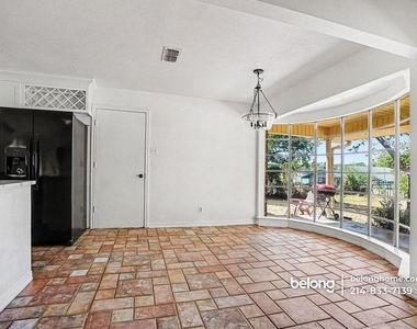 144 Sunset Dr - Photo Thumbnail 6