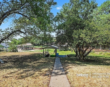 144 Sunset Dr - Photo Thumbnail 10