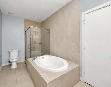 1112 Columbus Street - Photo Thumbnail 25