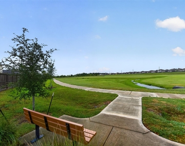 9627 Alex Springs Lane - Photo Thumbnail 14