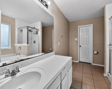 9627 Alex Springs Lane - Photo Thumbnail 7