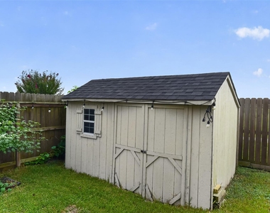 9627 Alex Springs Lane - Photo Thumbnail 12