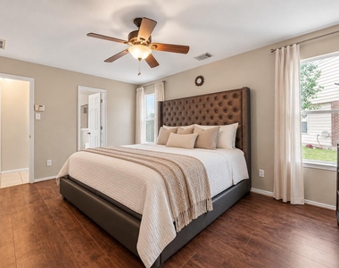 9627 Alex Springs Lane - Photo Thumbnail 24