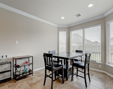 9526 Bonbrook Bend Lane - Photo Thumbnail 13