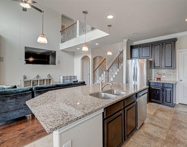 9526 Bonbrook Bend Lane - Photo Thumbnail 9