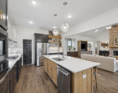 5050 Sophie Slansky Way - Photo Thumbnail 15