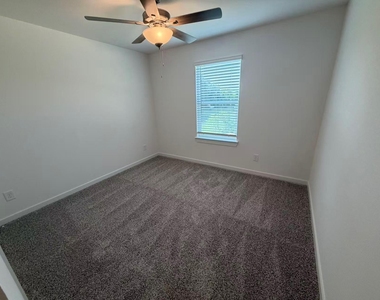 2150 Olivos St - Photo Thumbnail 21