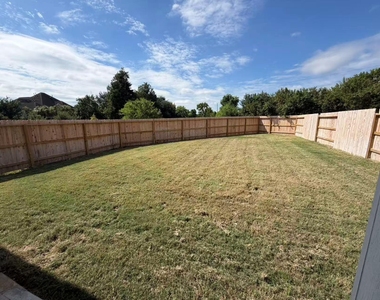 2150 Olivos St - Photo Thumbnail 27