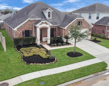 15222 Rigby Point Lane - Photo Thumbnail 2