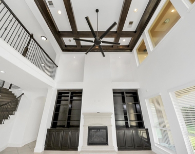 3711 Meandering Spring Drive - Photo Thumbnail 15