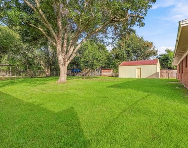 807 Texas Avenue - Photo Thumbnail 12