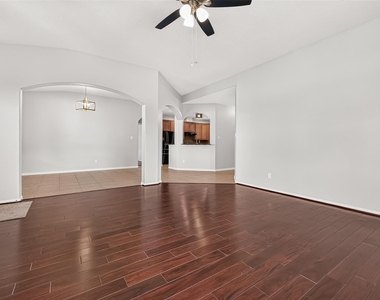 405 Wickford Court - Photo Thumbnail 15