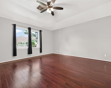 405 Wickford Court - Photo Thumbnail 33