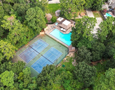 12906 Golden Rainbow Drive - Photo Thumbnail 6