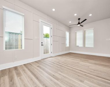 5315 Jesselton Lane - Photo Thumbnail 12